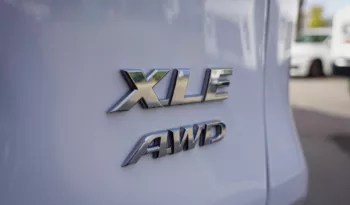 
									2019 Toyota RAV4 XLE AWD full								