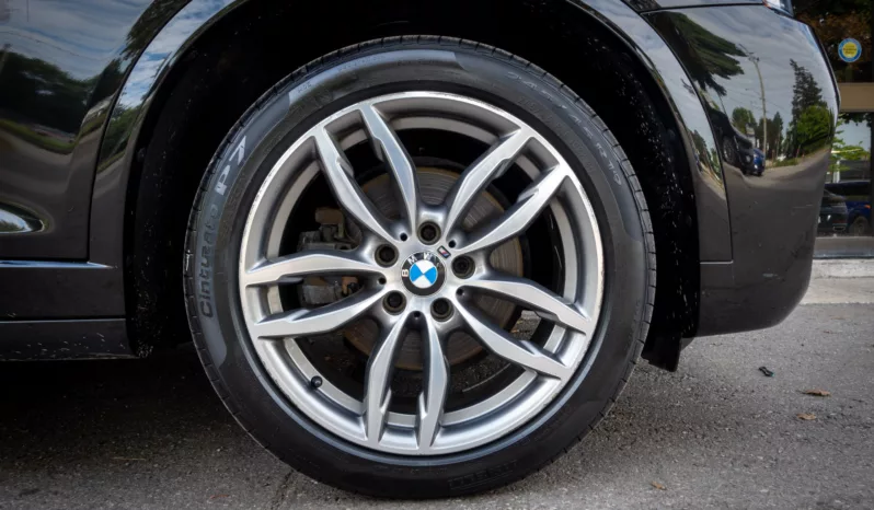 
								2017 BMW X4 28i xDrive M-Sport full									