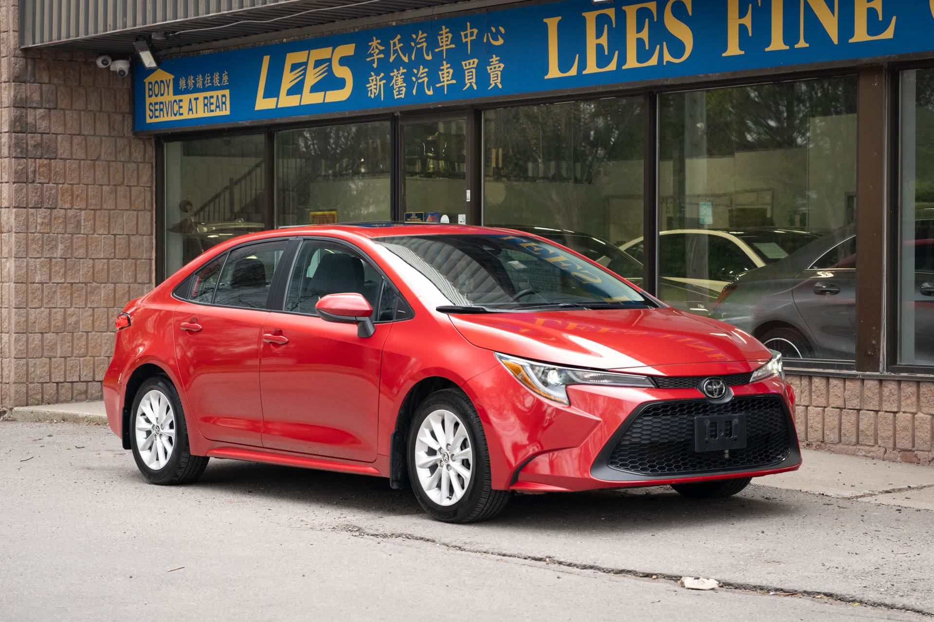 2020 Toyota Corolla LE Upgrade Package
